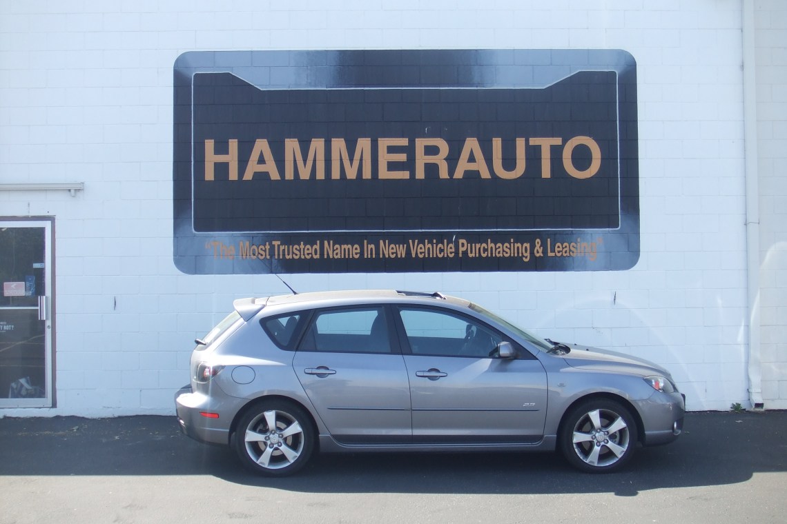 Klasse Name. Wenn das Hammerauto dann noch eine Hammeranlage besitzt, um ein Hammeralbum abzuspielen, ist alles hammergeil.