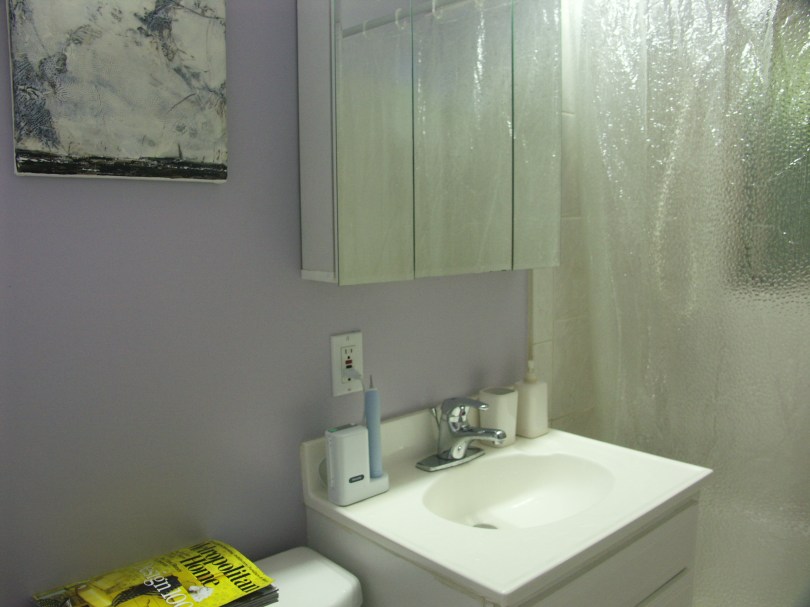 Erstes Badezimmer in lavendel...