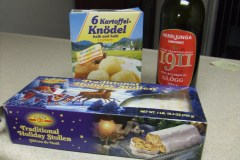 Stilleben mit Stollen (Fotoarbeit, 2009)