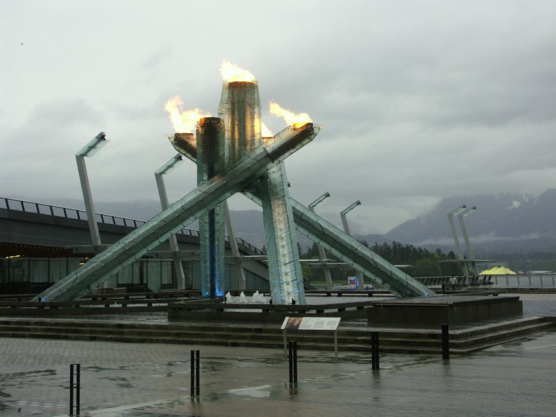Olympic Cauldron: Zur Abschlussveranstaltung der CHI2011 wird zum letzen Mal der olympische Kessel entzündet