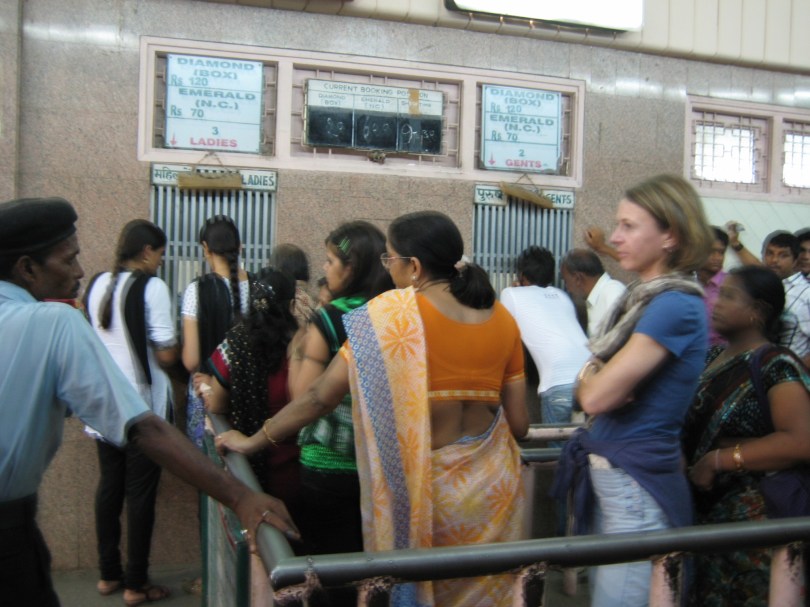 Wissenschaft für sich: Für den Kinokartenkauf gibt es getrennte Kassen für Frauen und Männer