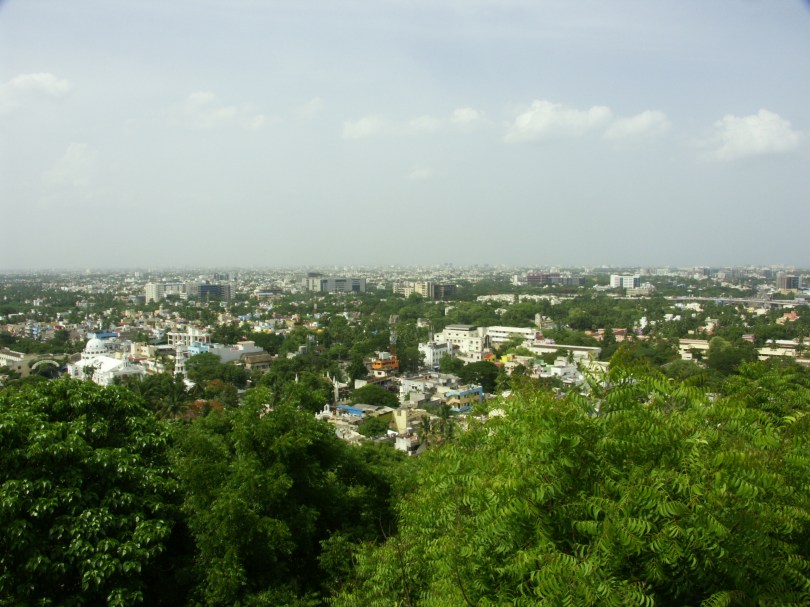 Chennai von oben: Kaum zu glauben, dass hier 7,5 Millionen Menschen leben sollen.