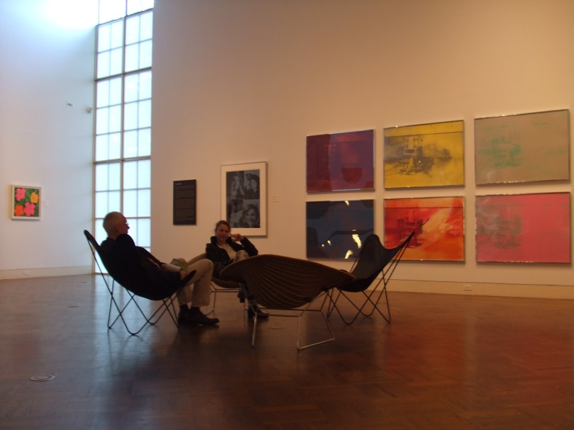 Monterey Museum of Art: Pläuschchen unter Kunstkritikern