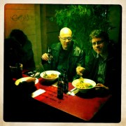 Gerrit und Andreas: einmal die Ente und einmal die vegetarische Ente