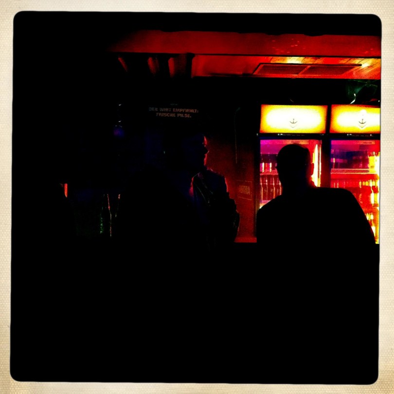 Die Macker versuchen, im Tackt zu nicken