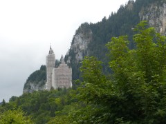 Eingerüstete Nord- und Westfassade: seit 10 Jahren wird das Schloss restauriert