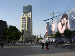 City-West mit Zoofenster und eingerüstetem Bikinihaus