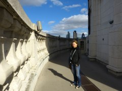 Turmbezwinger: Trotz Höhenangst schafft Chris es bis zur ersten Aussichtsplattform von St Paul's