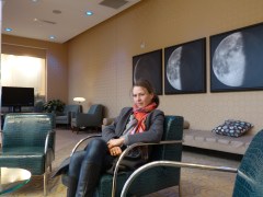 Kurze Nacht: Chris checkt aus dem schicken, aber lautem Moonrise Hotel aus