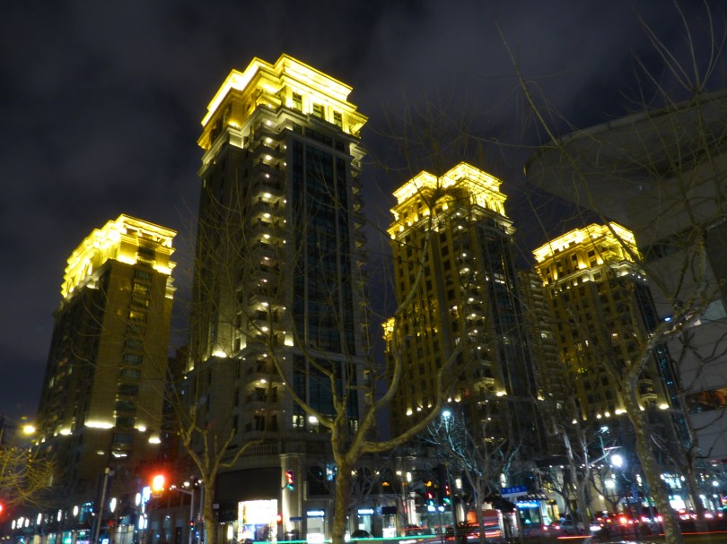 Wohnsilos für die Begüterten in Shanghais Nobelviertel Xintiandi