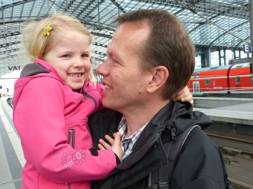 Sammelpunkt Berlin: Besuch von Patenkind Rieka und Bob