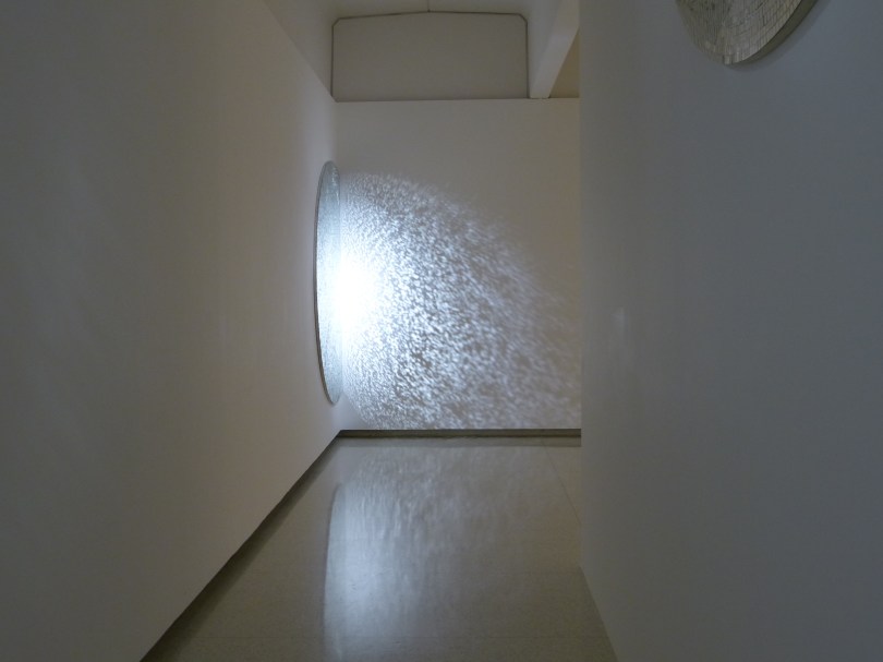 Es schneit Licht: Installation von Jim Hodges im Walker Art Center
