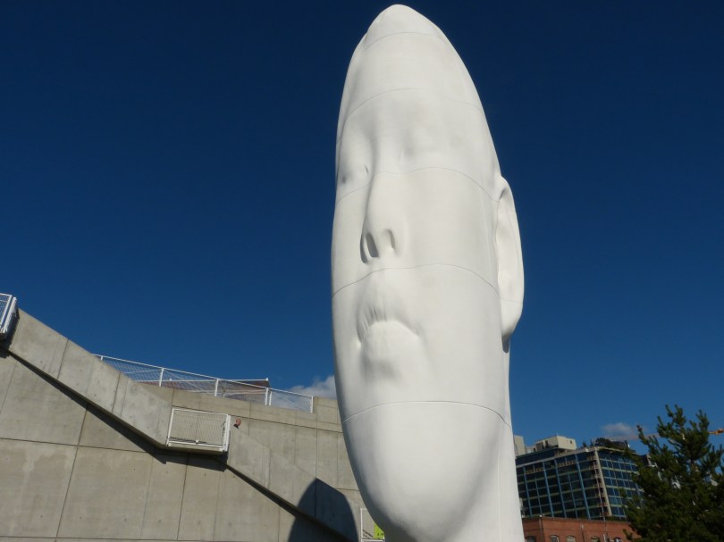 Olympic Sculpture Park: Echo, 14 Meter hohe Skulptur von Jaume Plensa