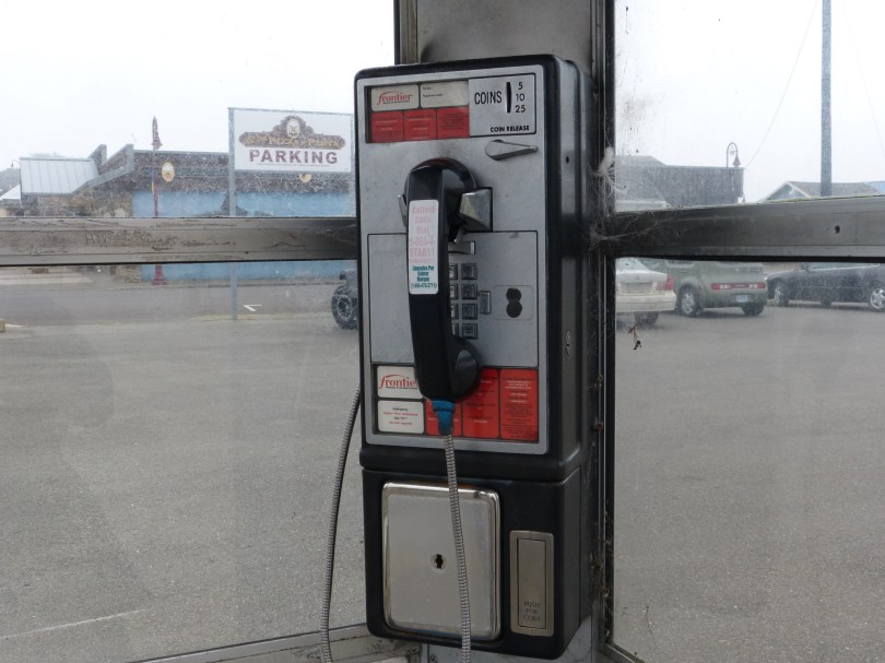 Relikt der Prä-Handy-Ära: funktionierende Telefonzelle in Bandon