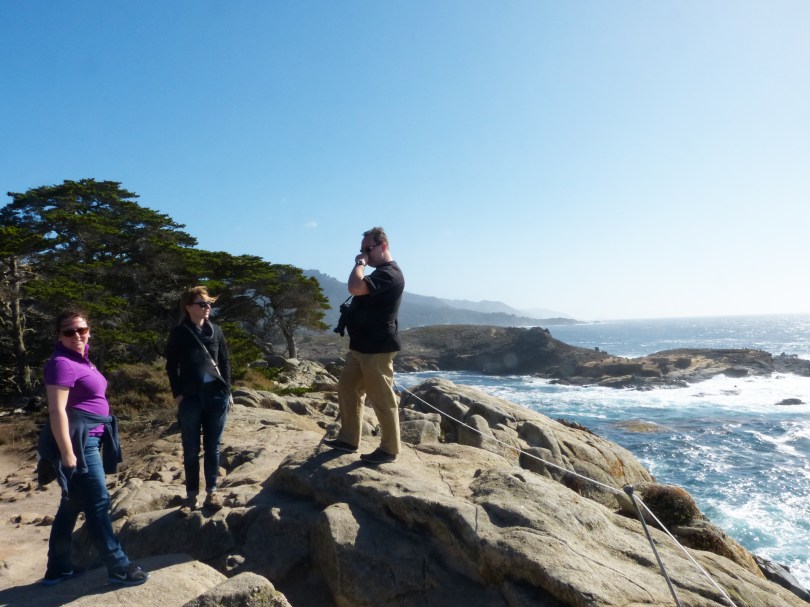 Point Lobos: Ines, Chris und Lutz genießen die Aussicht