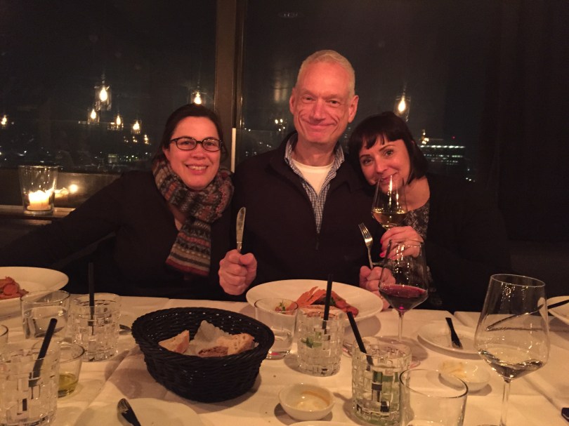 16. Feb., 20:36 Uhr. Solar, Dinner mit Freunden. Claudia, Heinz-Dieter, Nikki