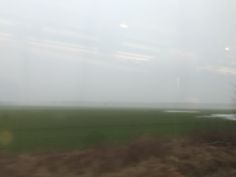 17. Feb., 15:25 Uhr. Im Zug irgendwo zwischen Berlin und Hamburg