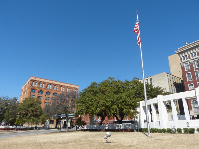 Crime Scene: Aus dem 5. Stock des Schulbuchdepots wurden die tödlichen Schüsse auf Kennedy abgefeuert