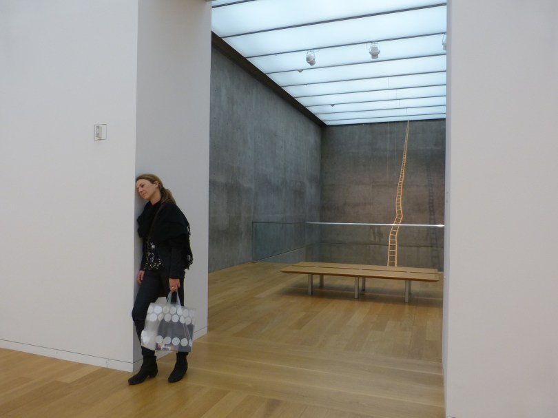 Einfach nur platt: Nach zwei Museen in Folge ist Chris' Energieniveau auf 10% gesunken