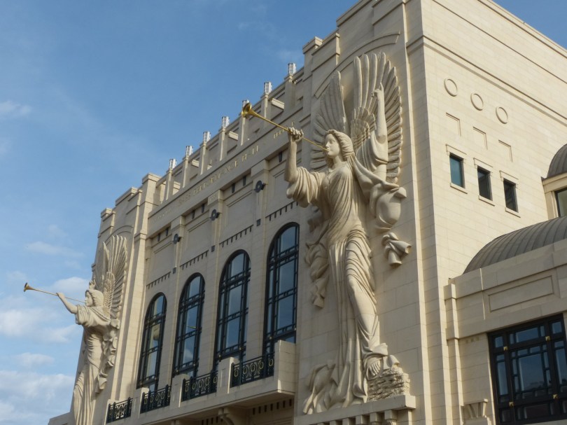 Faux Arts: Die Bass Performance Hall entstand erst 1998 in Anlehnung an klassische europäische Opernhäuser