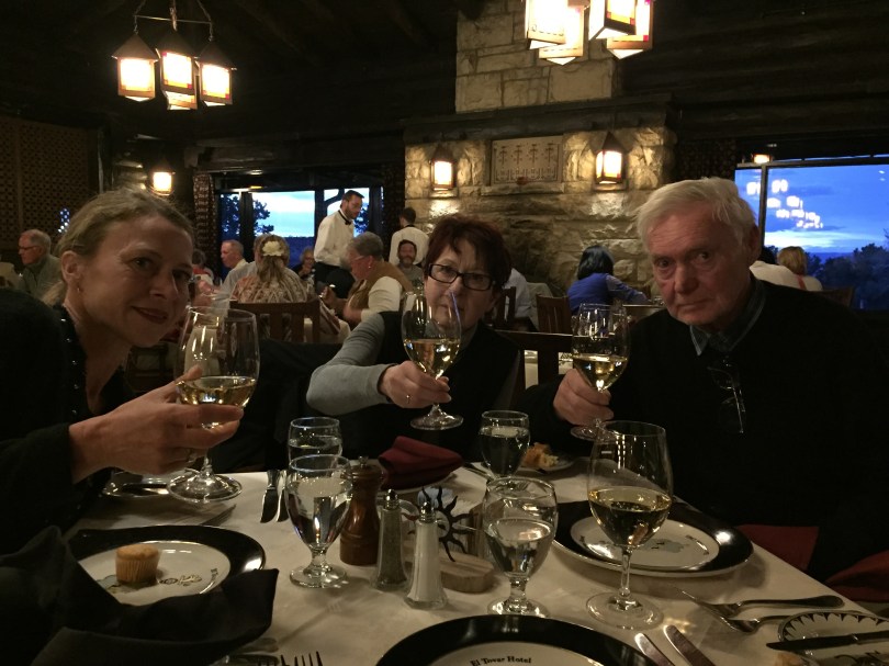 Cheers! Auf einen erlebnisreichen Tag