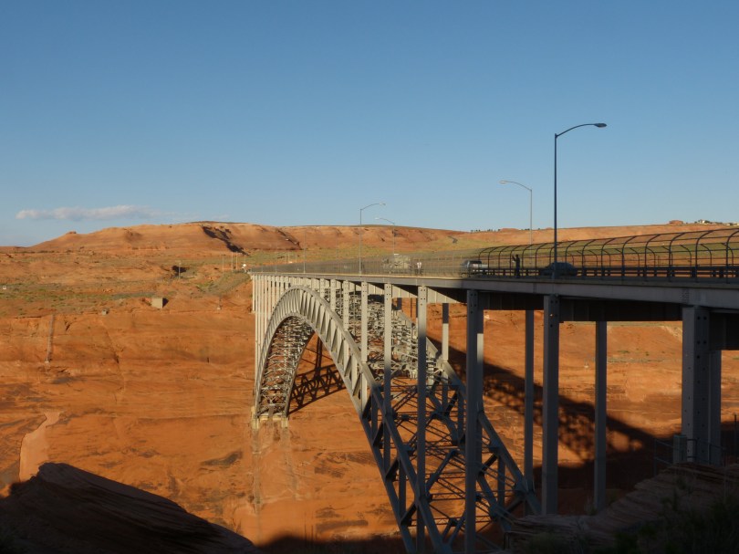 Glen Canyon Bridge über den Colorado River
