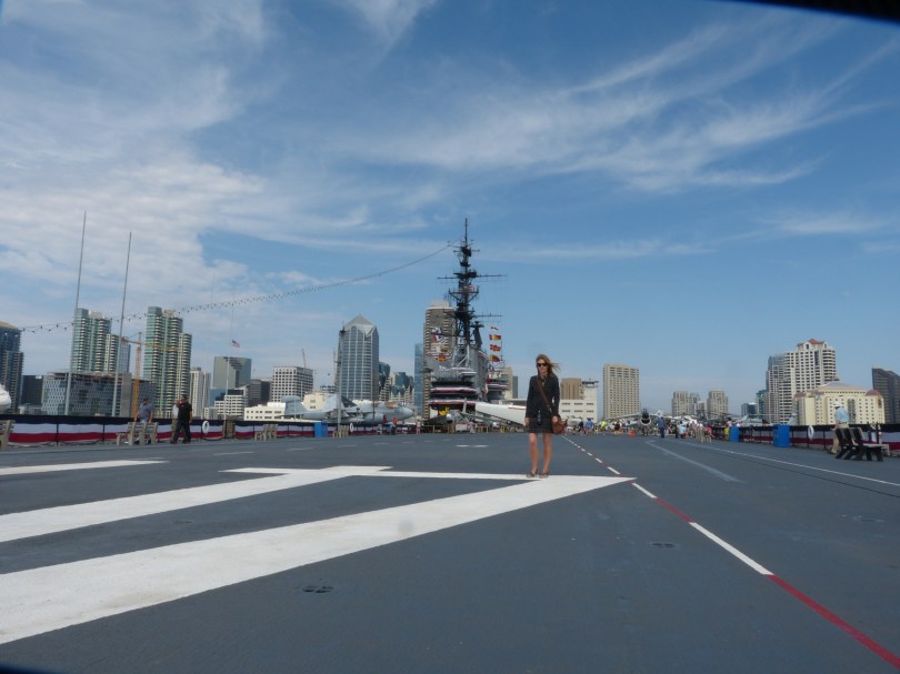 Seemannsbraut vor der Skyline San Diegos