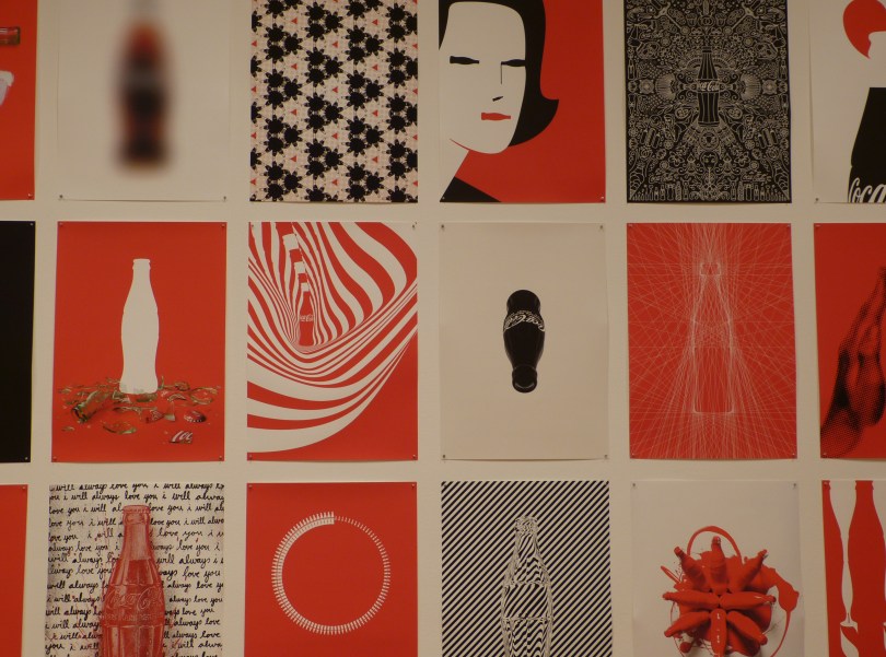 100 Jahre Cola-Flasche: hier die Interpretationen namhafter Grafikdesigner