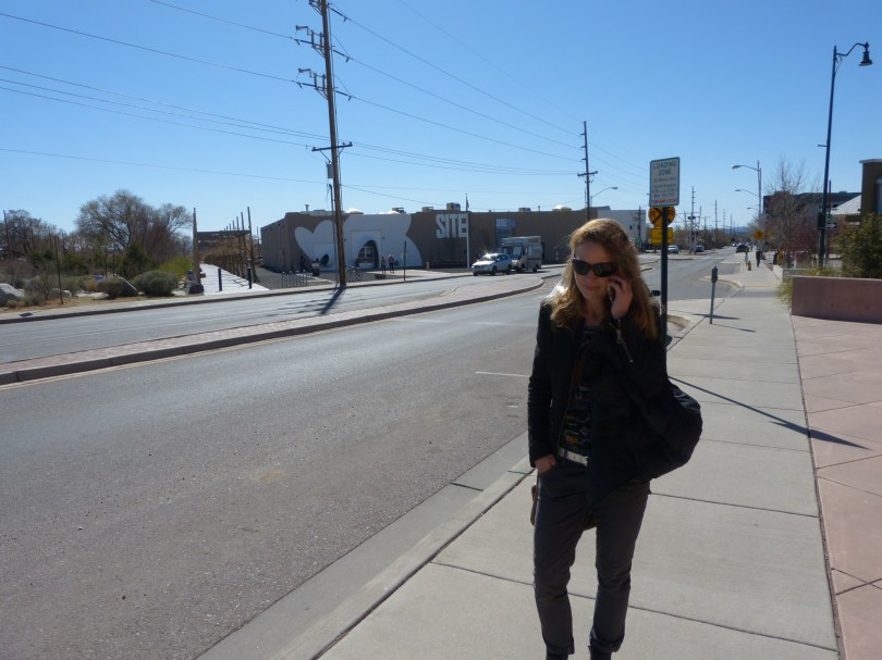 Always on: Selbst im Urlaub managt Chris ihr Business