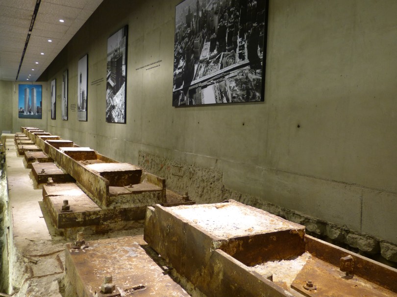 Spurensuche: Fundamentfragmente des eingestürzten World Trade Centers