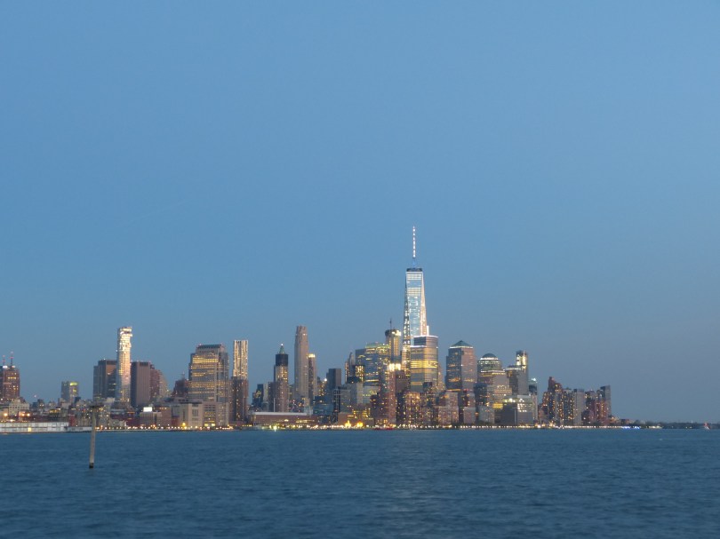 Die neue Skyline von Manhattan von Hoboken (New Jersey) aus gesehen