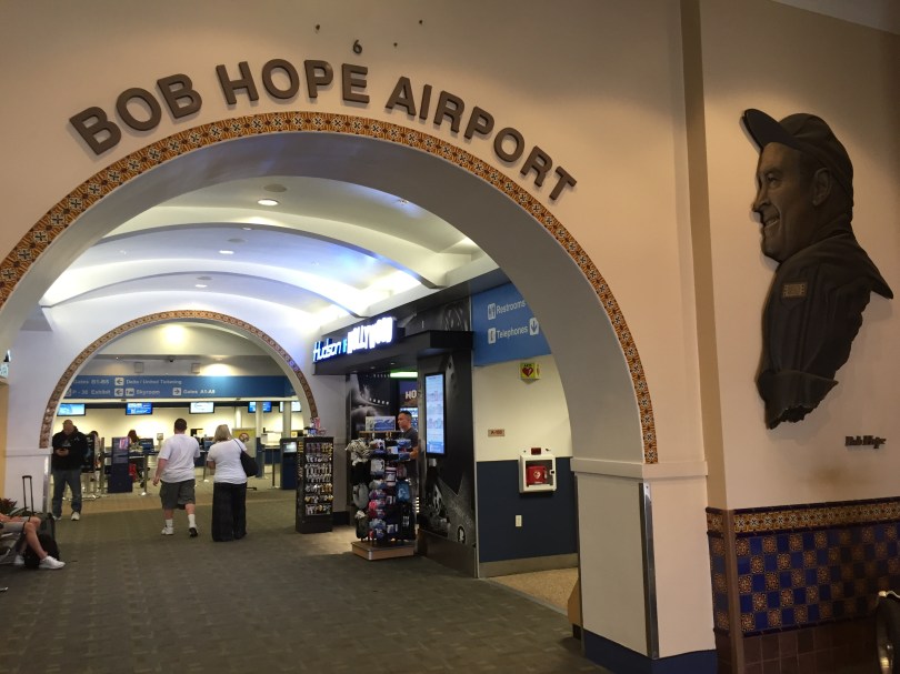 Tribut an den Schauspieler Bob Hope: Flughafen in Burbank, CA