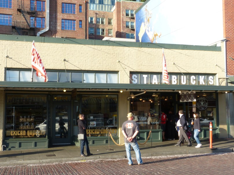 Die Mutter aller Starbucks-Coffeeshops am Pike Place Market