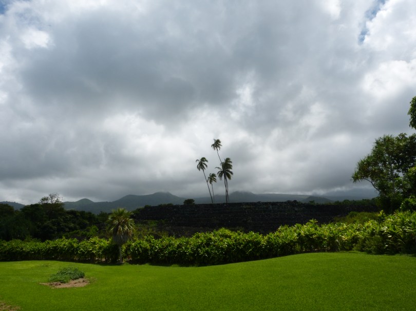 Relikt einer untergegangenen Kultur: Der Pi'ilanihale Heiau war einst der größte Temple Polynesiens