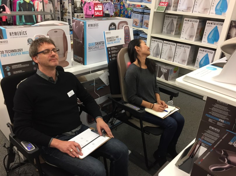 Empathie mit den Kunden: wie es sich wohl anfühlt, einen Massagestuhl zu Hause zu haben