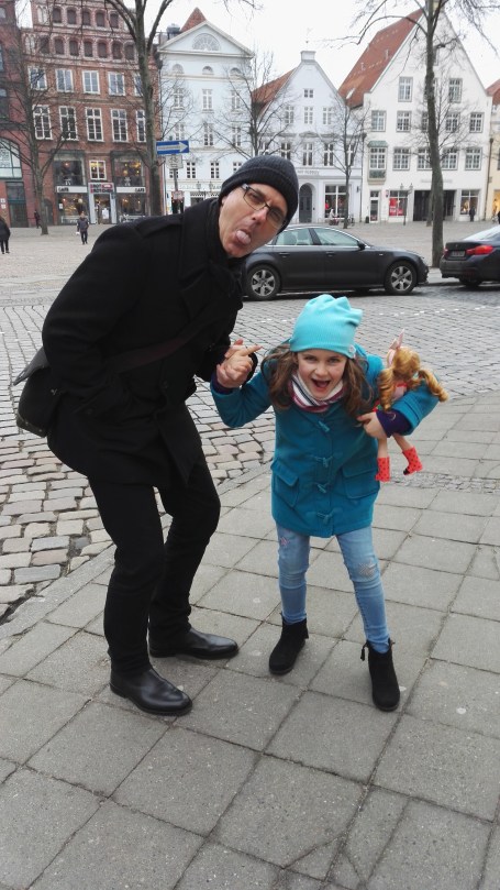 Der Onkel versaut die Erziehung: Andreas und Lilly machen Quatsch