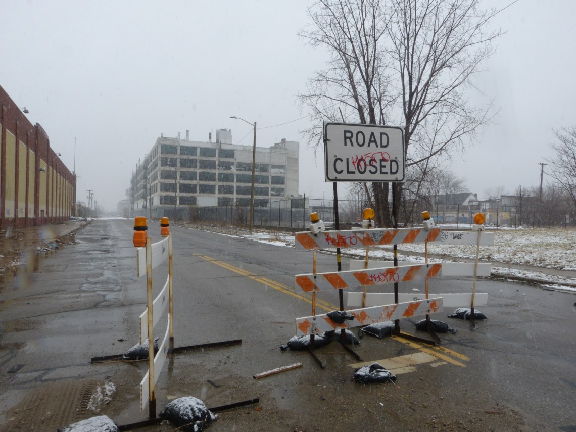 Hier geht's nicht weiter: Detroits marode Infrastruktur ist allgegenwärtig und unübersehbar