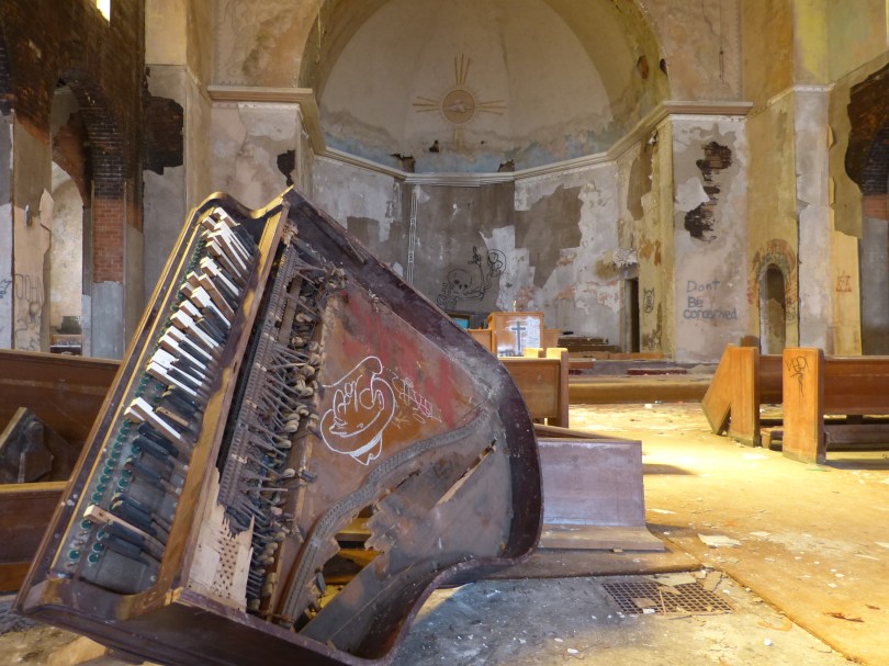 St. Margaret Mary Catholic Church: entwidmete und geplünderte Kirche im Osten der Stadt