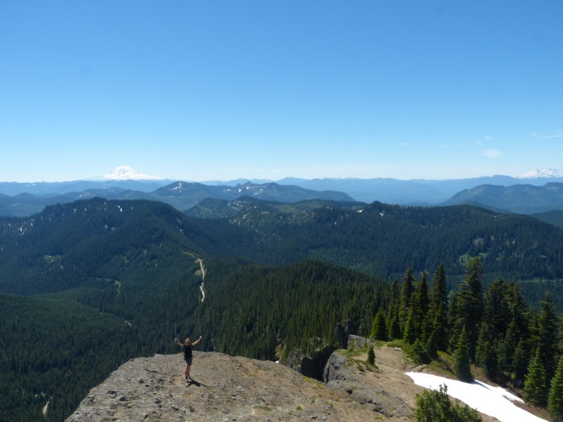 Kaskadenkette: Rundum-Weitsicht bei strahlendem Sonnenschein