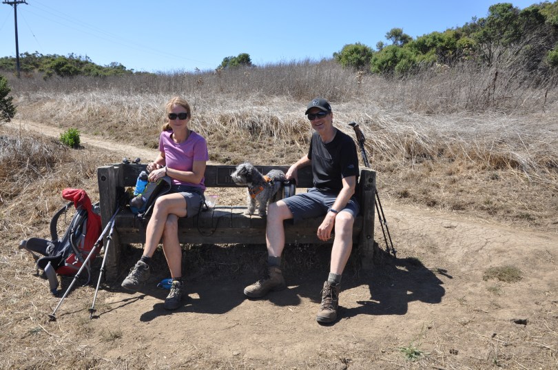 Gruppenbild mit Hund: Brotzeit in den Santa Cruz Mountains (Foto: Karsten)