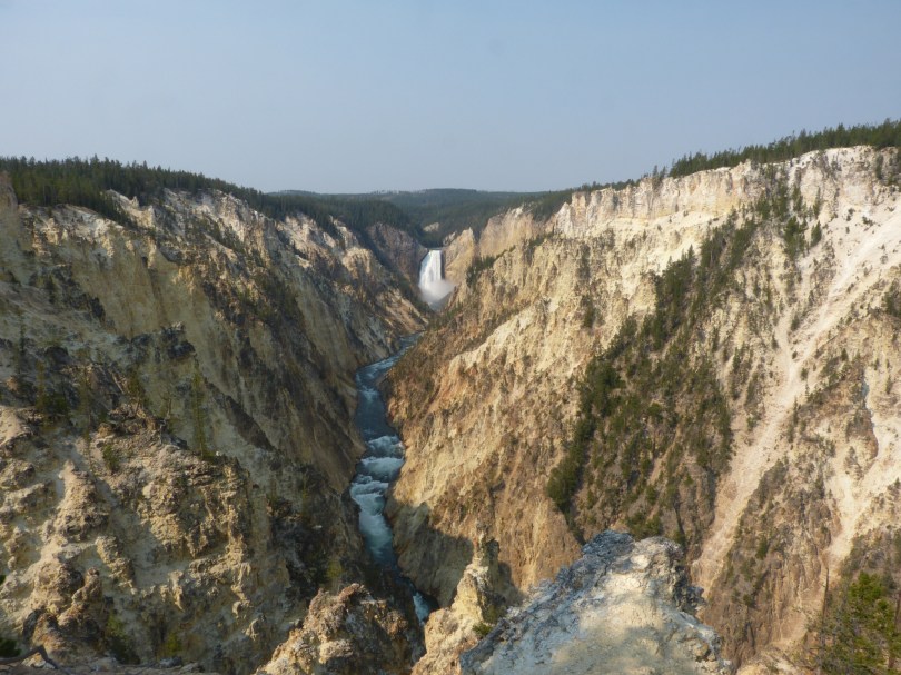 Artist Point: Die Lower Falls (94 Meter) des Canyon of the Yellowstone