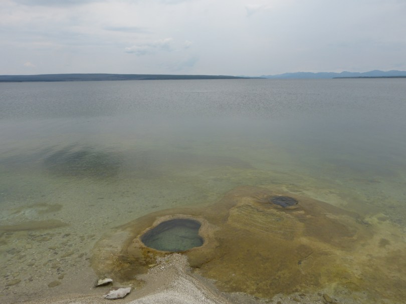 Unterseeische Thermalquellen