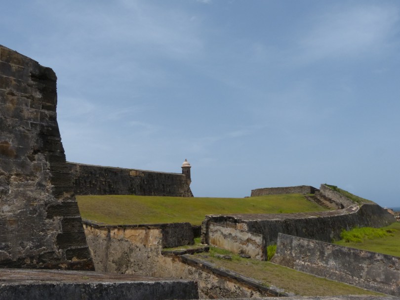 Fuerte San Christóbal: eine der größten Festungsanlagen Lateinamerikas zur Zeit der spanischen Kolonialmacht