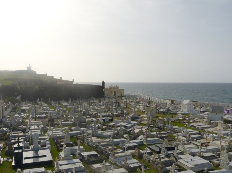 Promi-Friedhof mit Meerblick: Cementario Santa Maria von 1863
