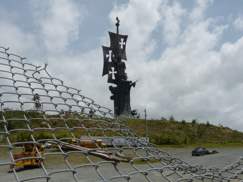 Fragwürdige Gigantomanie: das 110 Meter hohe und mehrere Millionen Dollar teure Denkmal zu Ehren Christopher Columbus ist heftig umstritten