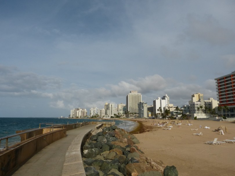 Bettenburgen der 1960er-Jahre: Strandabschnitt in Condado