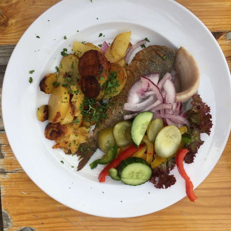 Comfort food: Bismarck- und Brathering mit Bratkartoffeln